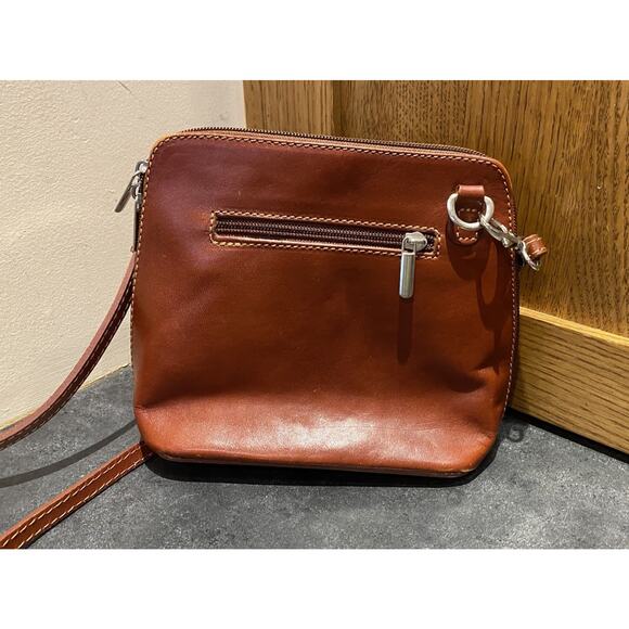 Dark Tan Italian Leather Handbag: Handmade Crossbody Bag with Detachable Straps - Picture 4 of 8
